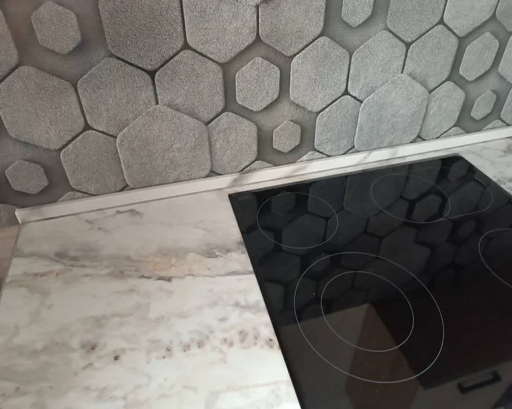 Плинтус для столешниц прямоугольный Алюминий 25*10мм 3,05м. Белый