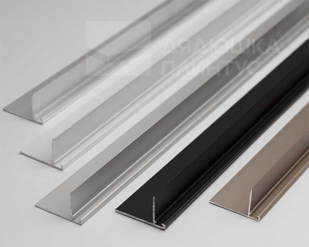 Антиплинтус Апл 02.2700.16. Белый