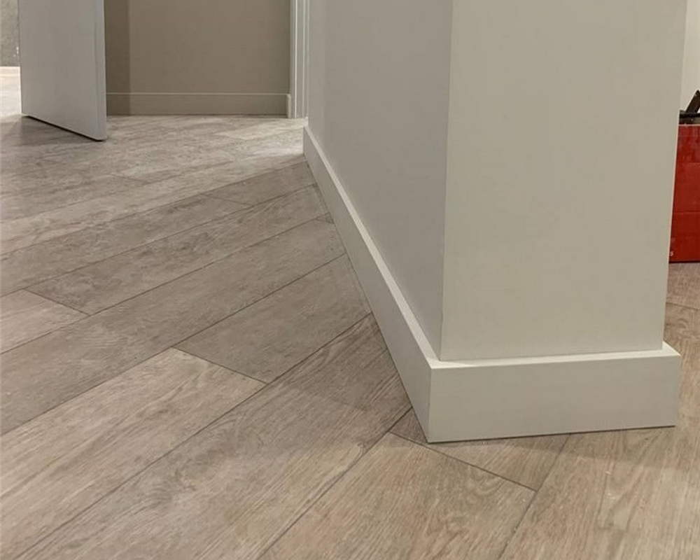 Плинтус напольный Salag Alpha 80 Касзмир  2,4м