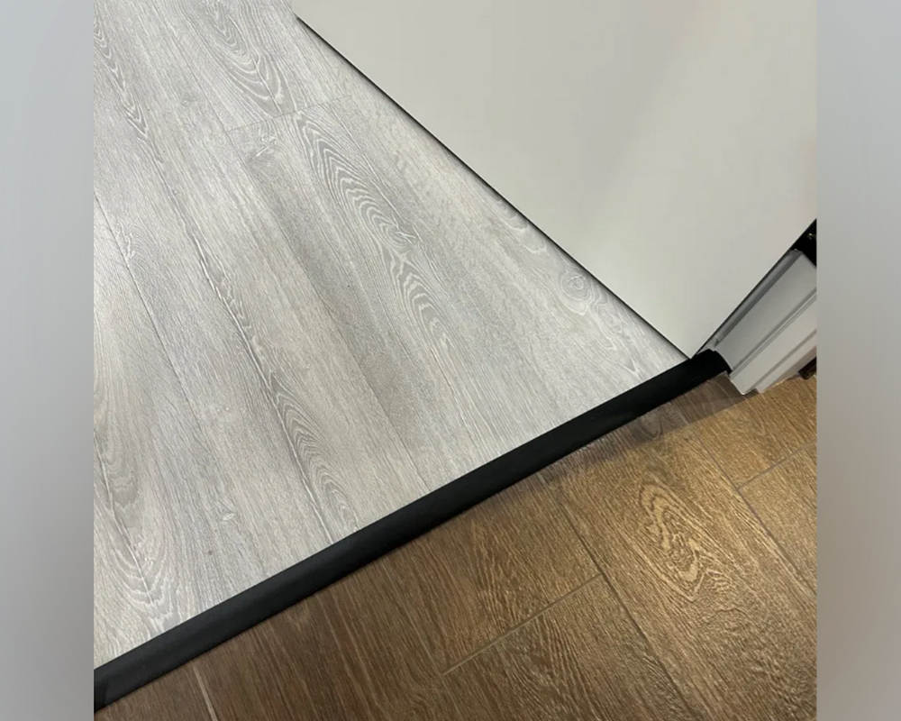 Самоклеящийся порог ЛС 35.2700.4095 Дуб венге