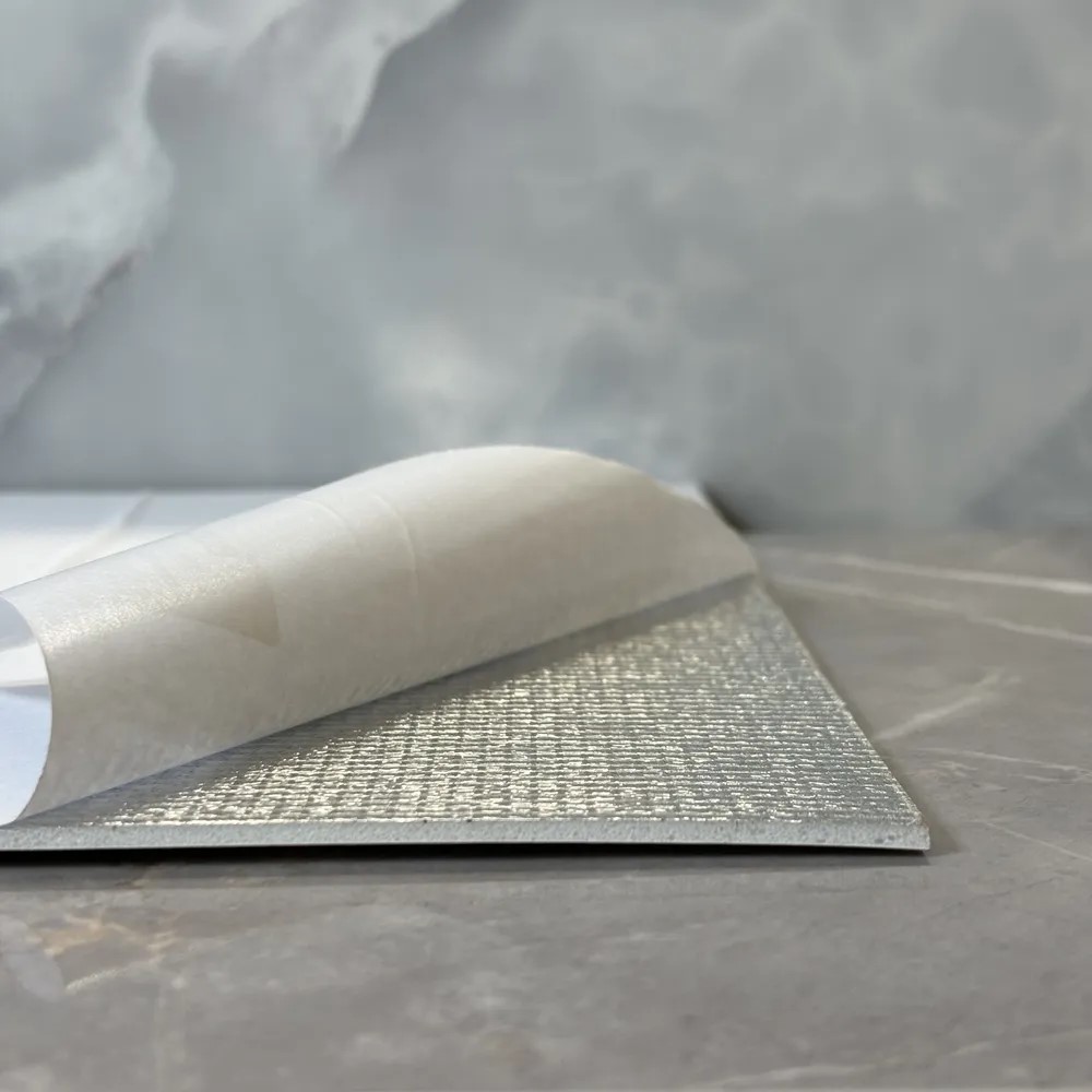 Панель самоклеющаяся ПВХ 300х300 мм 6шт/уп Мрамор Нова Шарлиз. Цена указана за 0,54 м²