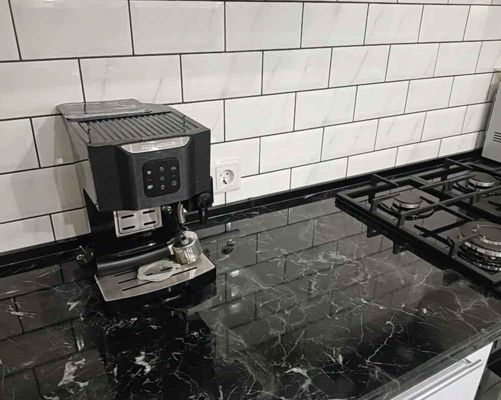 Плинтус для столешниц прямоугольный ПВХ Волшебная палочка 25*12мм 3м 1021 Черный