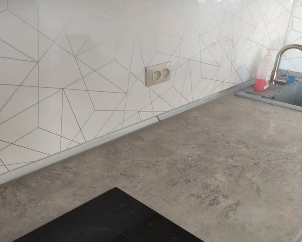 Плинтус для столешниц гладкий Алюминий 25*25мм 3,05м. Серебро