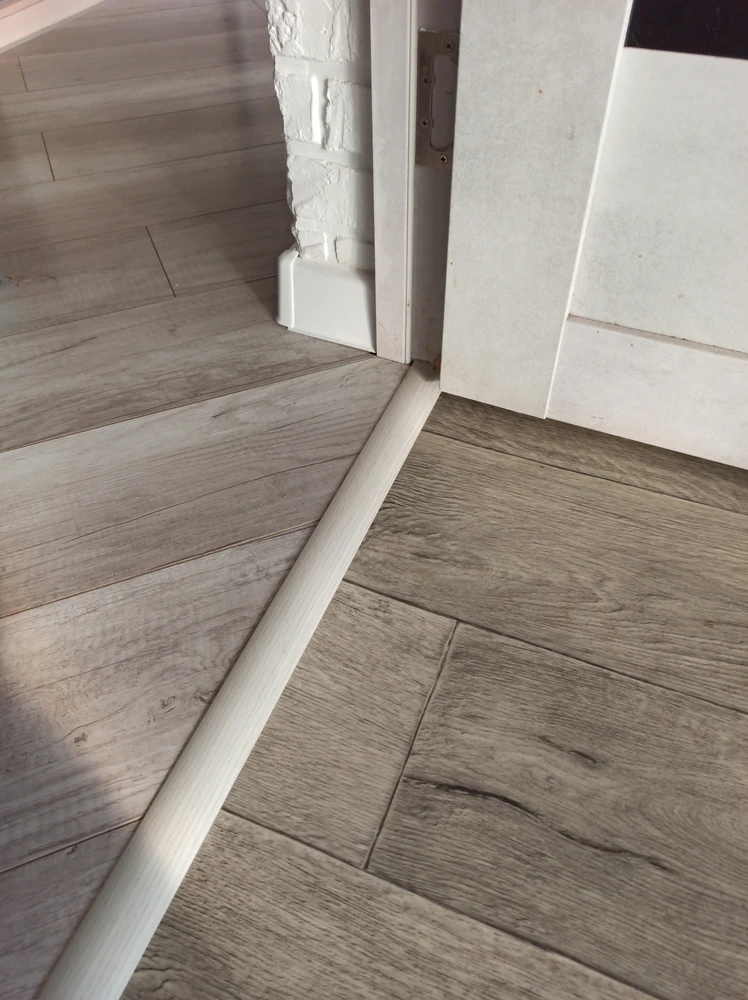 Порог разноуровневый ПР 06.2700.2R173 Дуб беленый