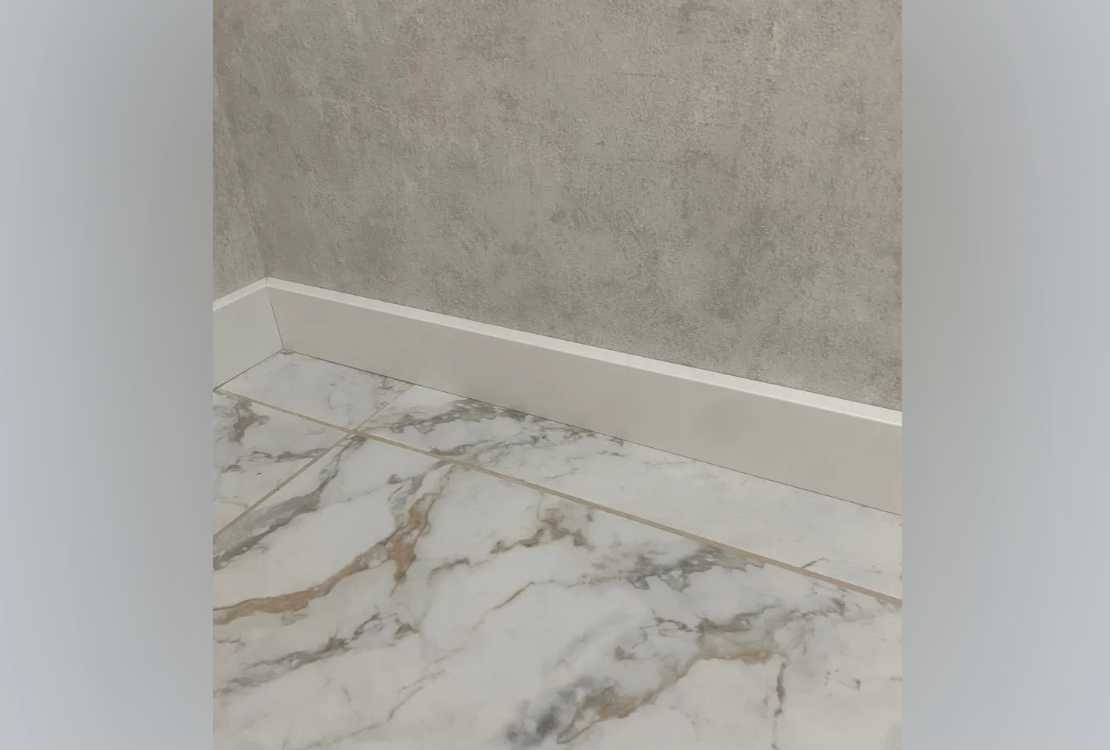 Плинтус МДФ Лука Пл 100-1МДФ.2700.24116 Белый