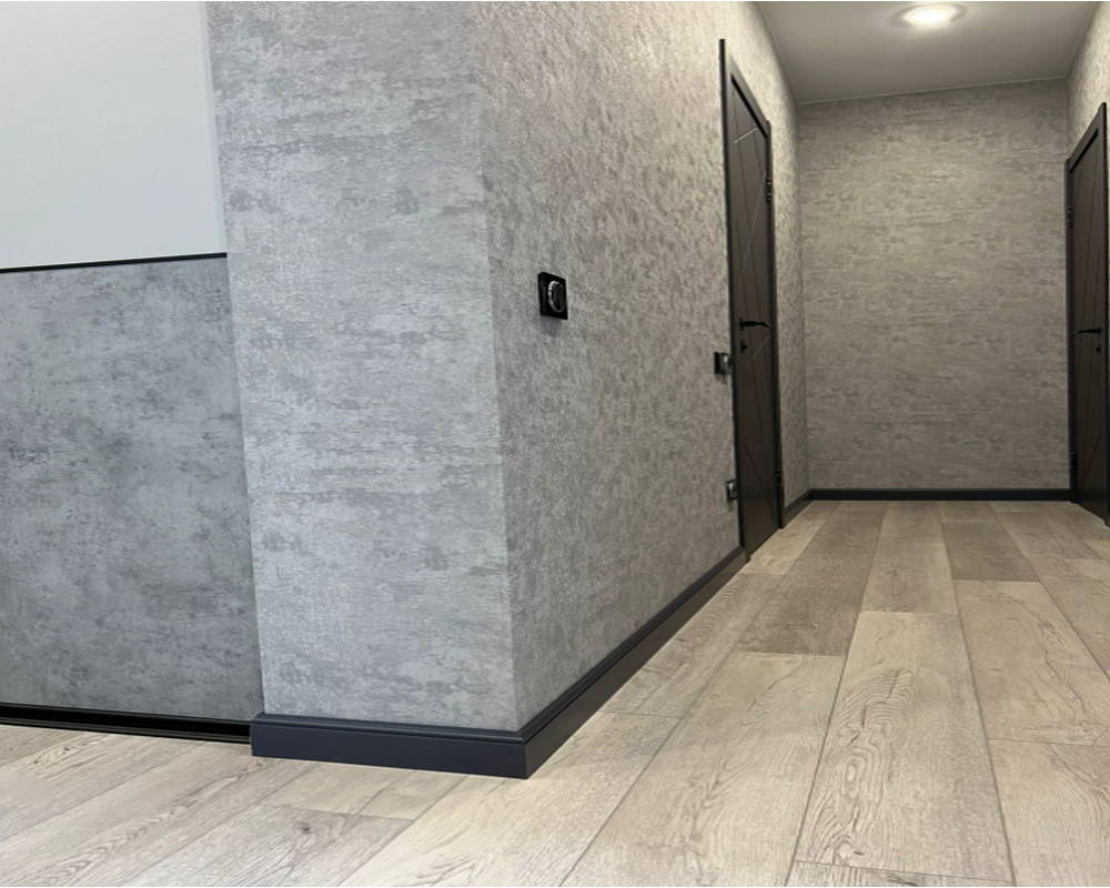 Плинтус из полистирола высокой плотности NMC Wallstyl FL1 Белый